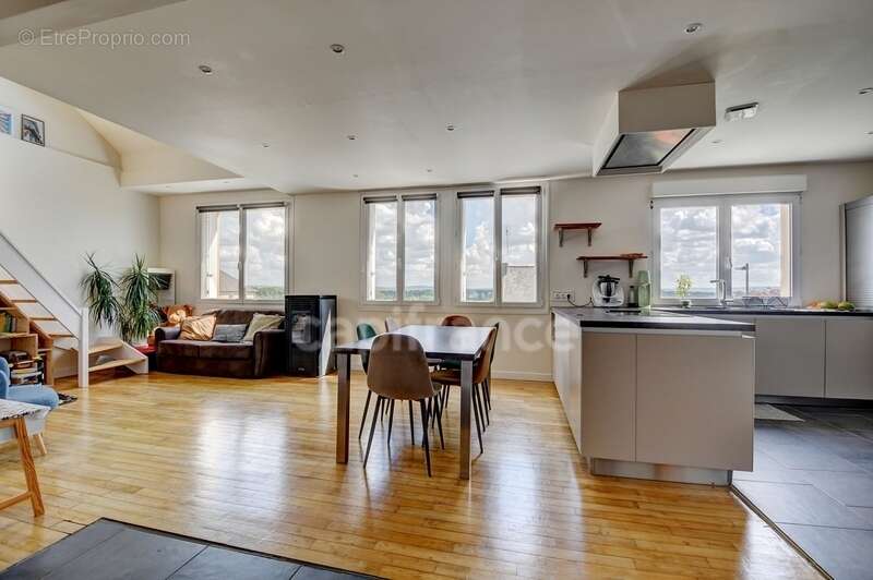 Maison à CARHAIX-PLOUGUER