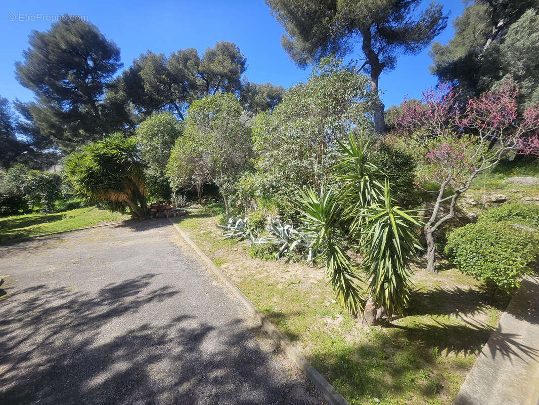 Appartement à MARSEILLE-13E