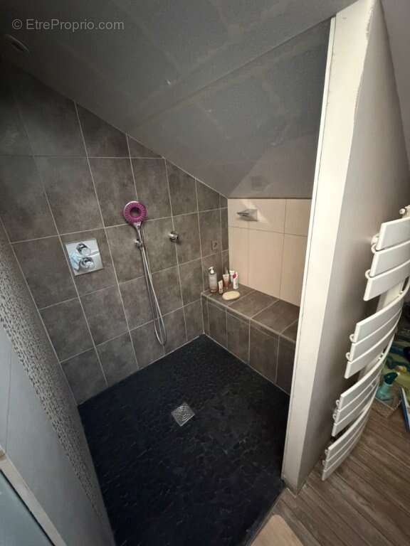 Maison à SAINT-LAURENT-D'ANDENAY