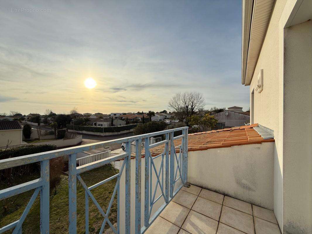 Maison à VAUX-SUR-MER