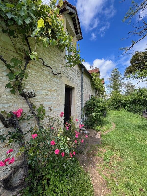 Maison à vendre 6 pièces Dun sur Auron - photo 1