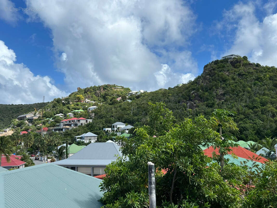 Maison à CAPESTERRE-BELLE-EAU