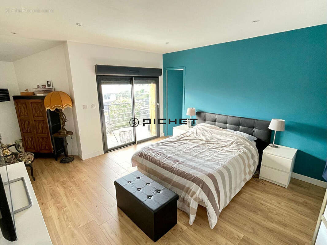 Maison à SAINT-MEDARD-EN-JALLES