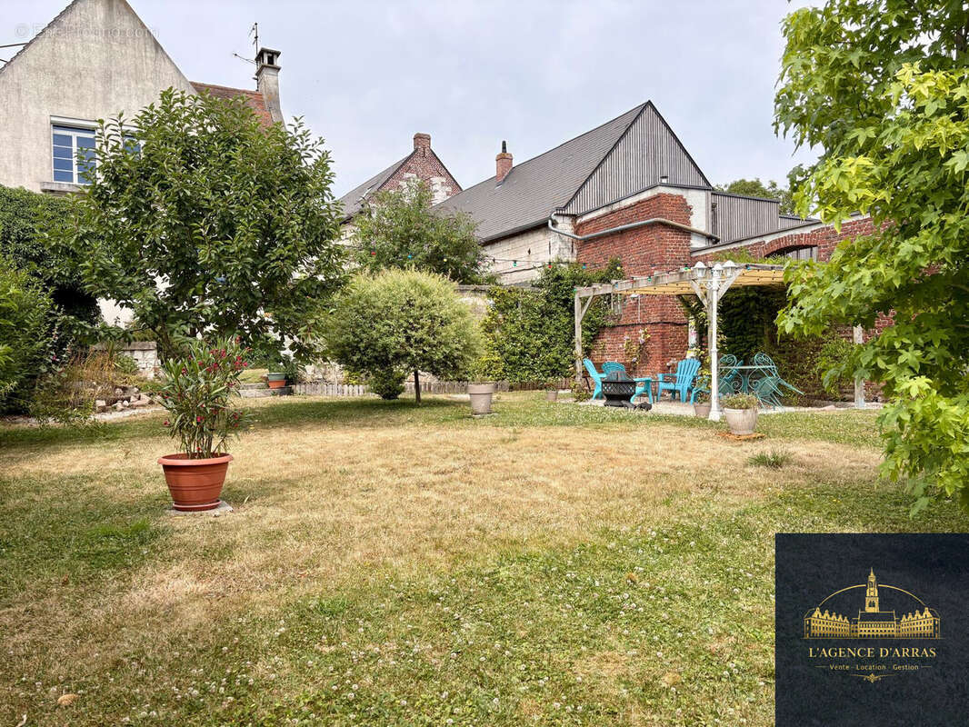Maison de maître de caractère  171 m2 sur parcelle de 1000 m2  Prix raisonnable pour un bien d'exception - photo 19