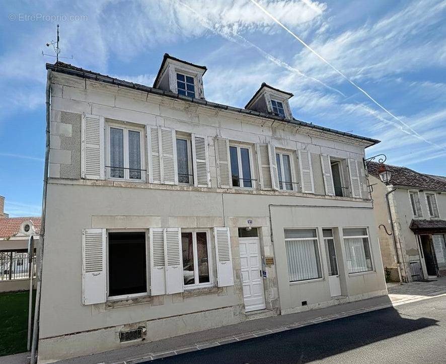 Appartement à APPOIGNY
