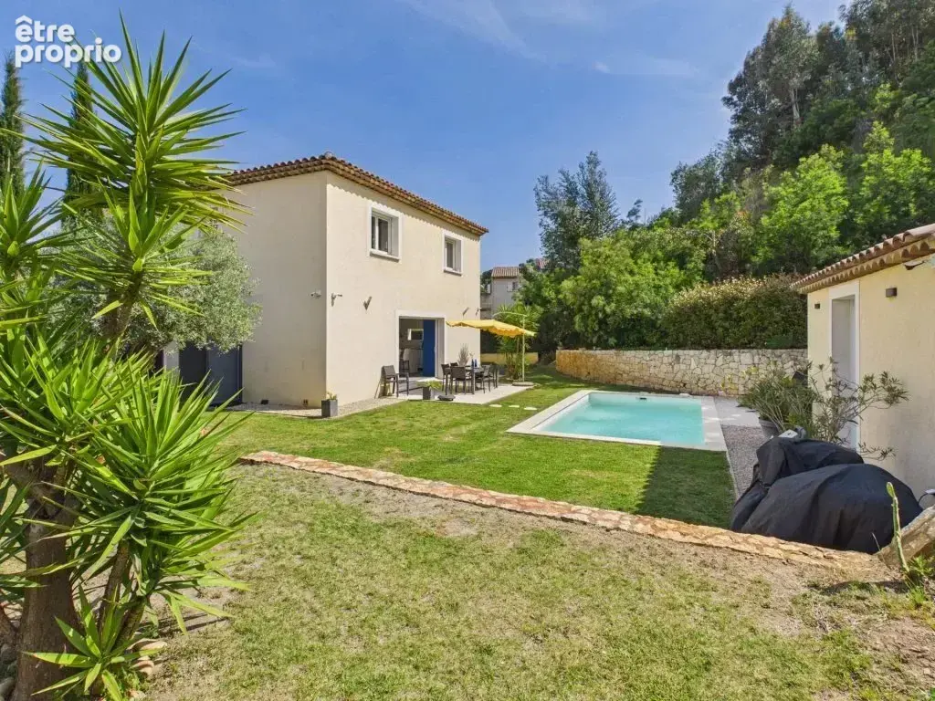 A vendre à Pégomas - Superbe Villa contemporaine de 144 m² avec piscine - photo 2