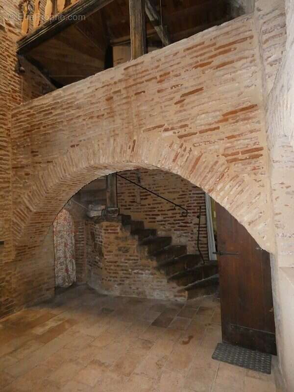 Maison 195 m² à Cahors  - photo 2