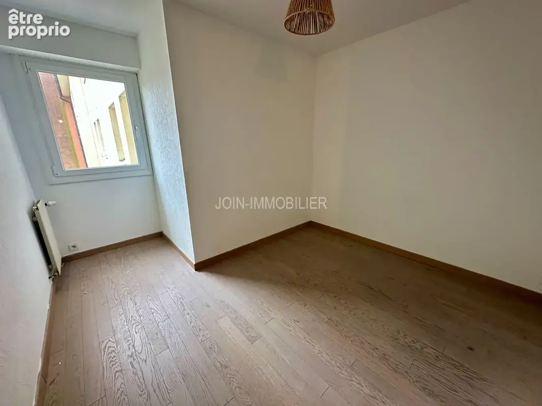 dieppe centre ville - Appartement F4 81,01 m²  avec ascenseur et balcon - photo 10