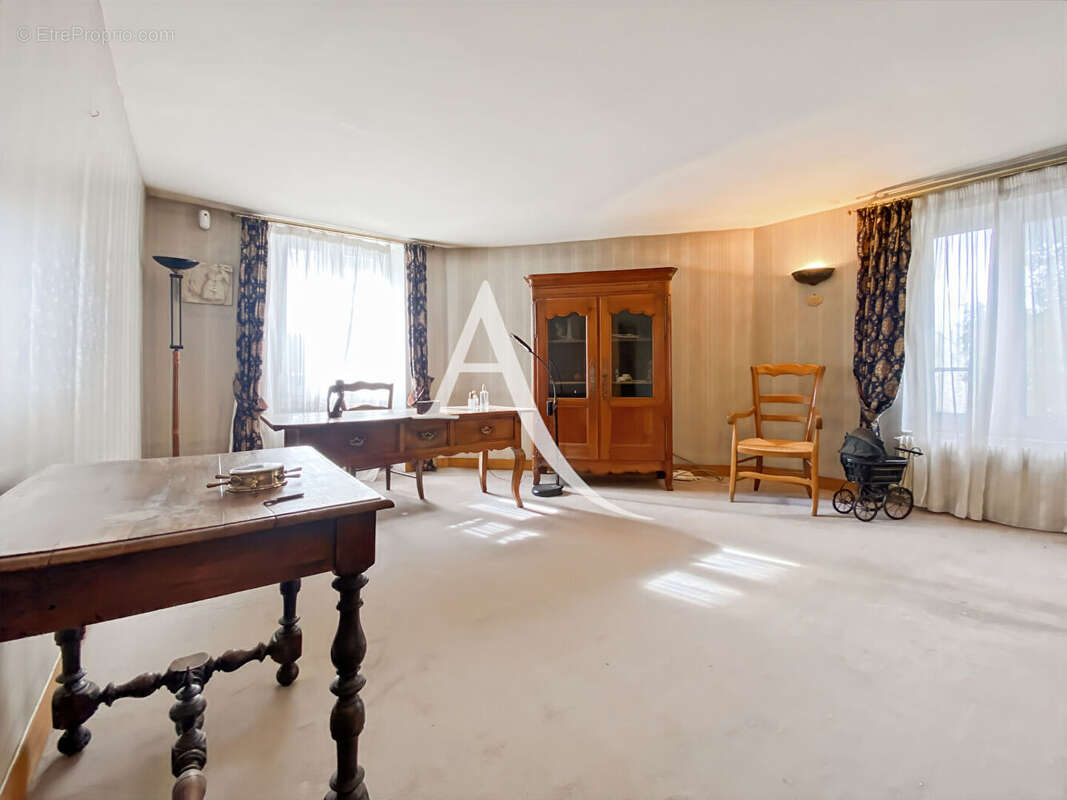 Maison à BOIS-D'ARCY