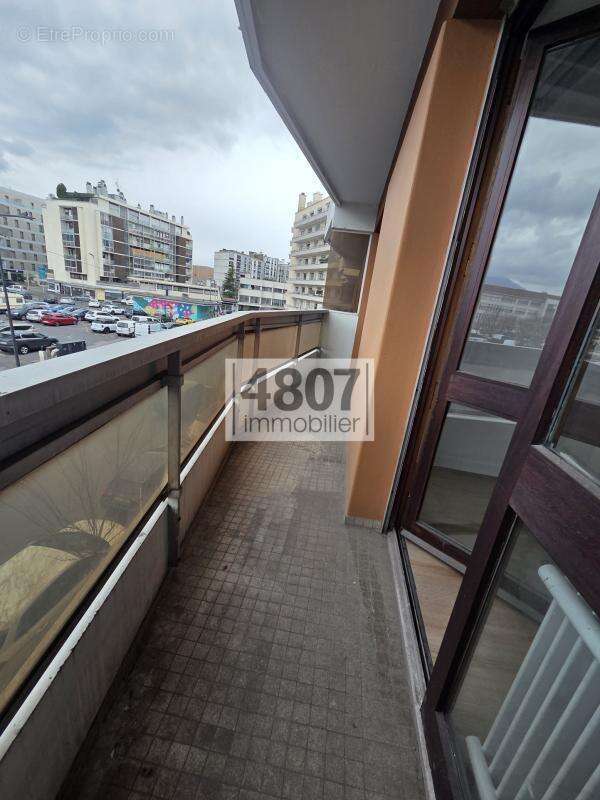 Commerce à ANNEMASSE