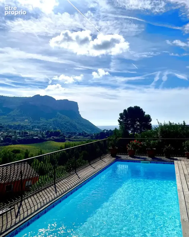 Cassis - Vente maison avec garage, piscine & vue mer - photo 3