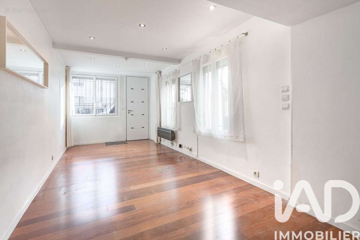 Photo 3 - Maison à SAINT-MAUR-DES-FOSSES