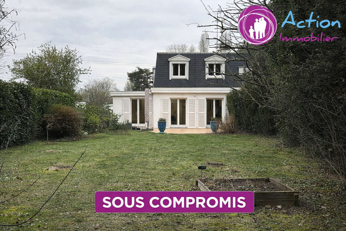 Maison à LESIGNY