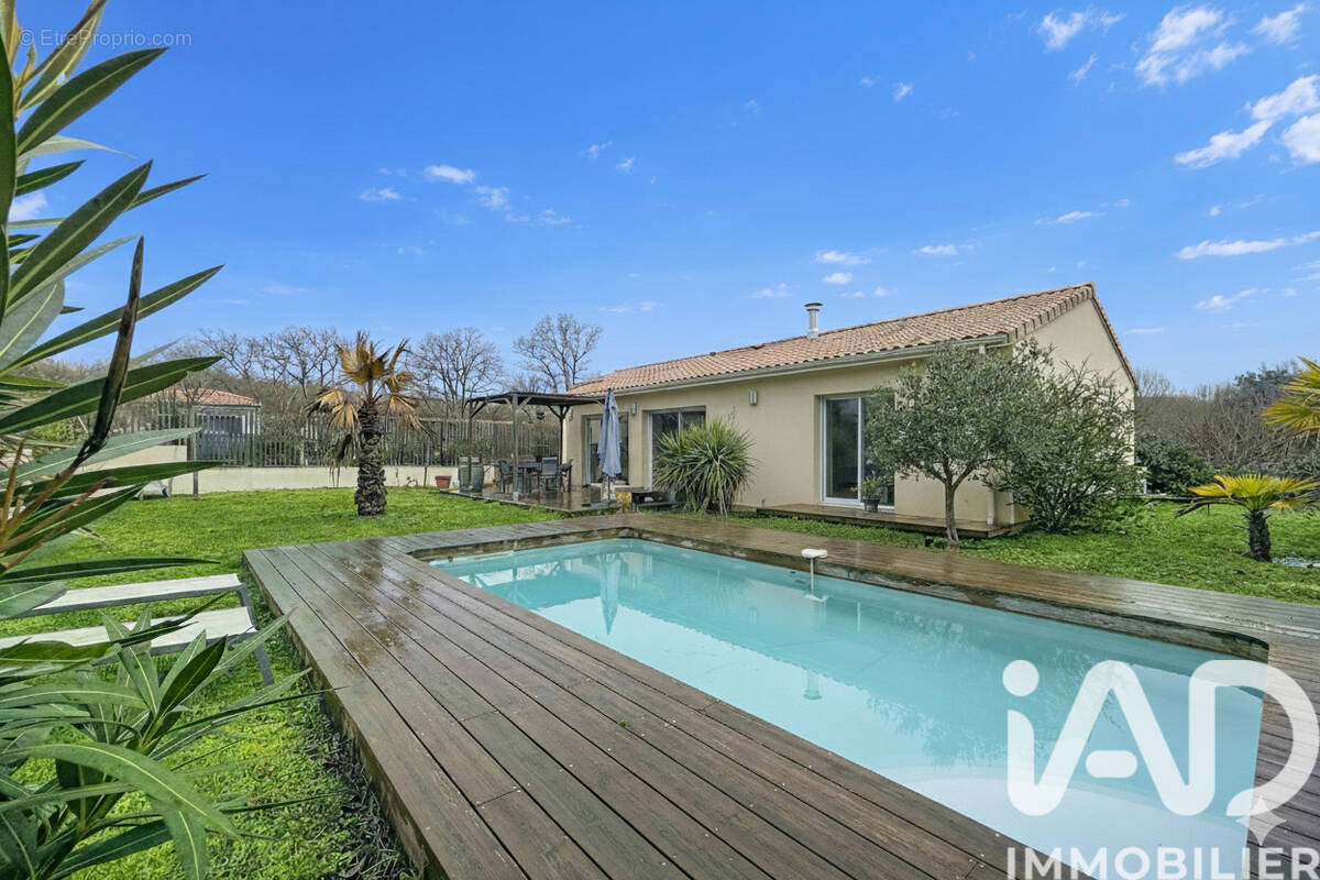 Photo 1 - Maison à CENAC