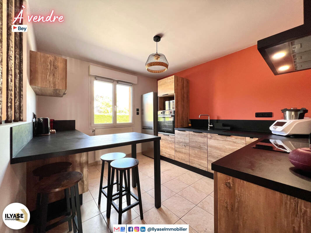 Maison 5 pièces  4 CH  1101 m2 - photo 14