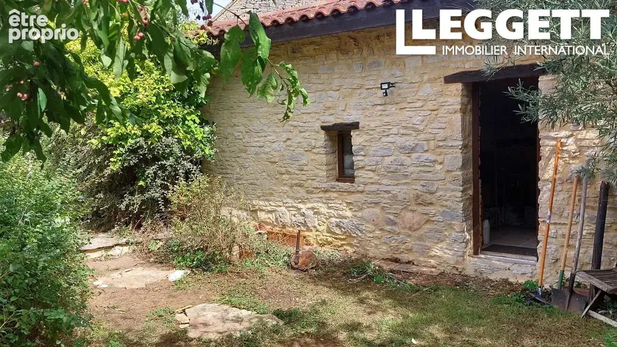 Authentique maison quercynoise en pierre, accompagnée de deux dépendances en pierre restaurées - photo 8