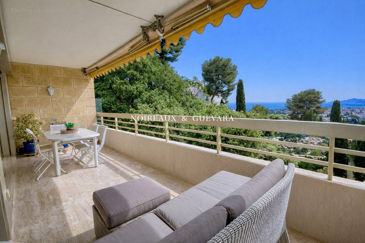 Appartement à LE CANNET