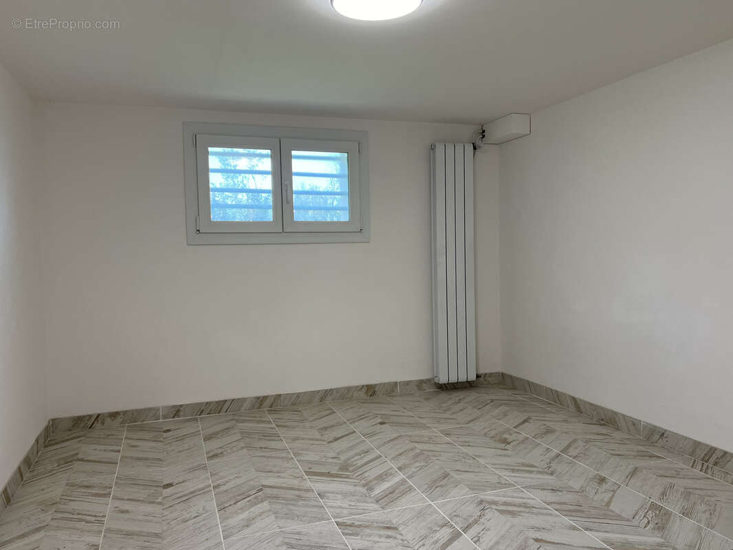 Maison à COLLONGES-SOUS-SALEVE