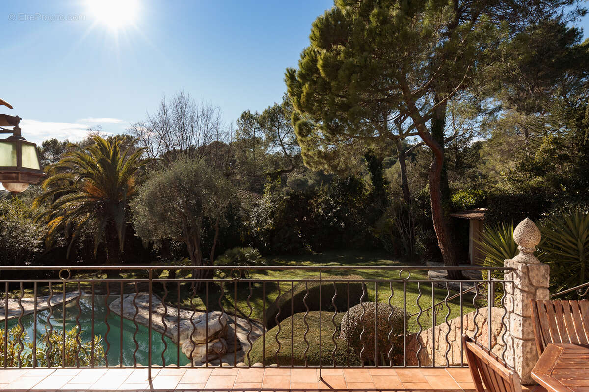 Maison à MOUGINS