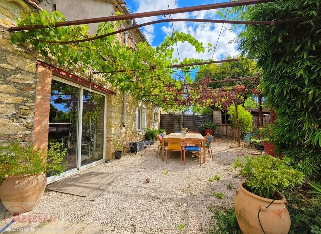 Maison à QUISSAC