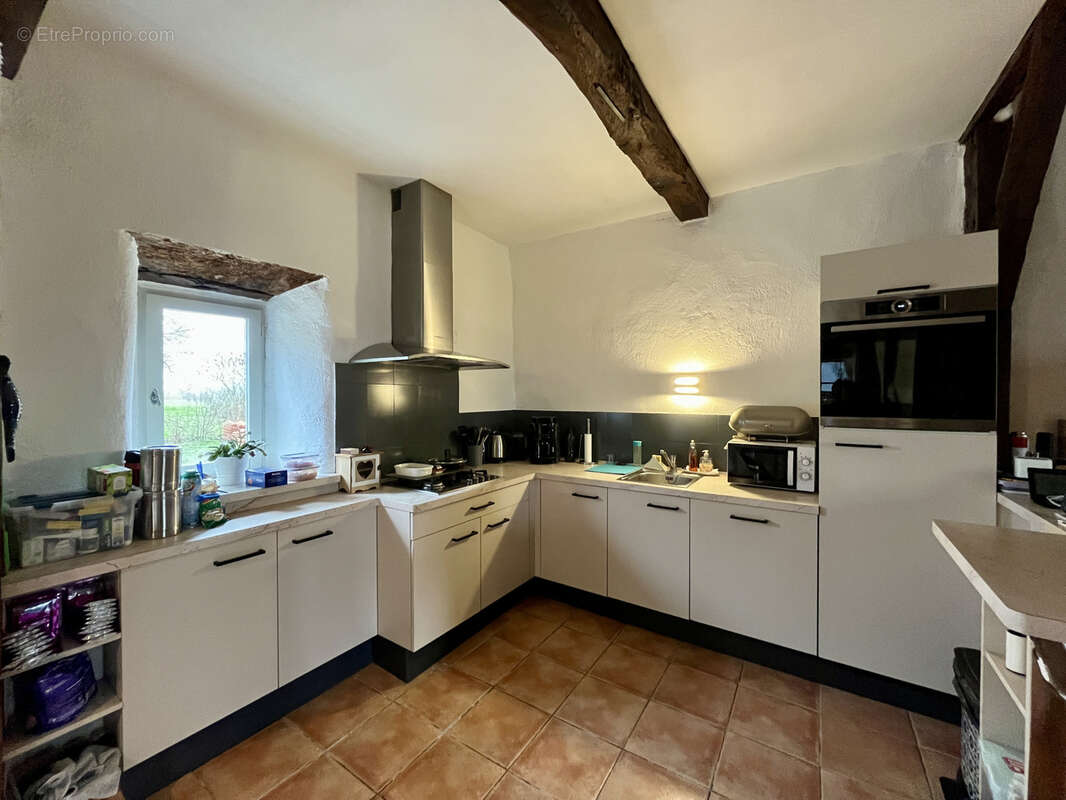Maison à SEISSAN