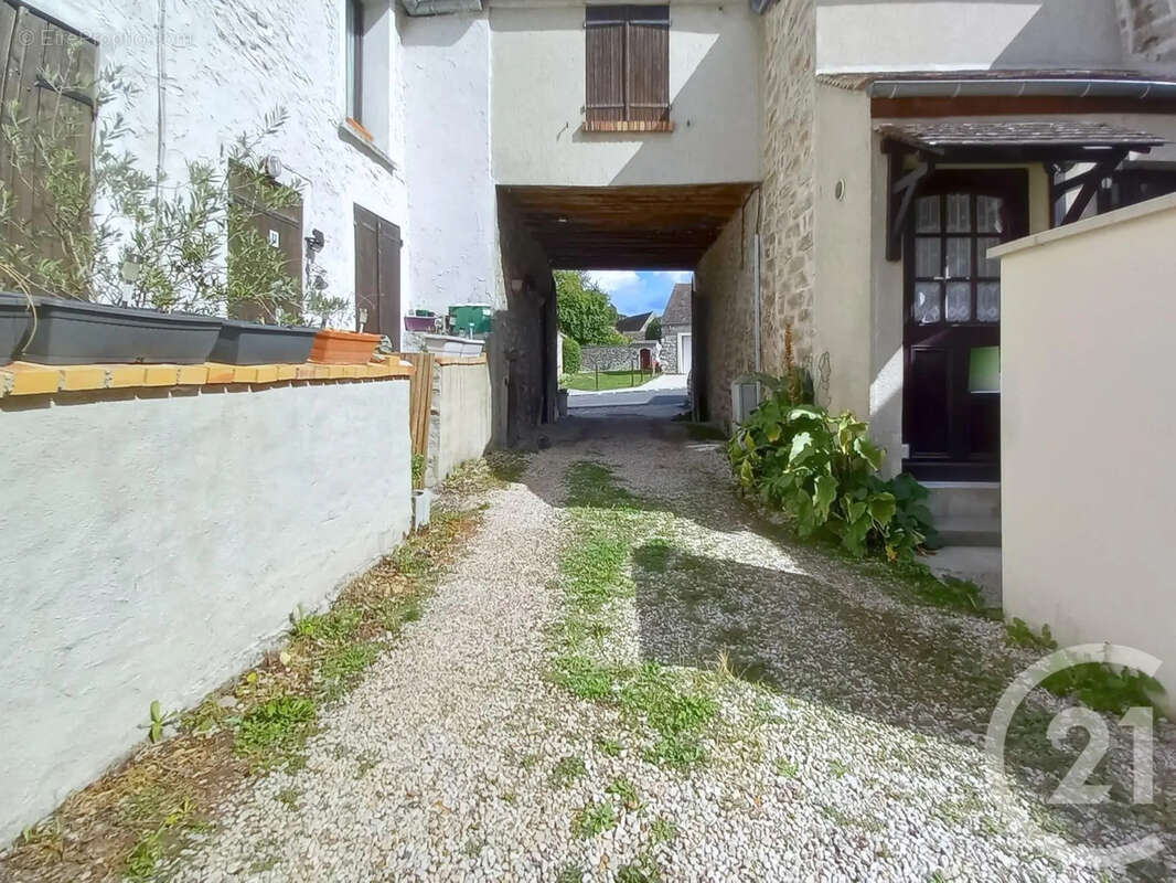 Maison à MAINCY