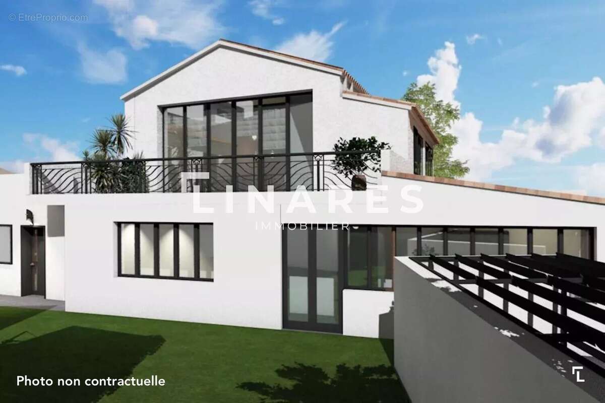 Terrain à CARRY-LE-ROUET