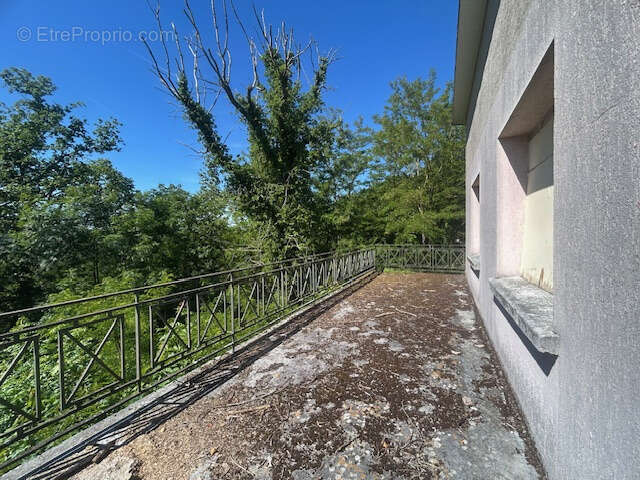 Maison à MONTLHERY