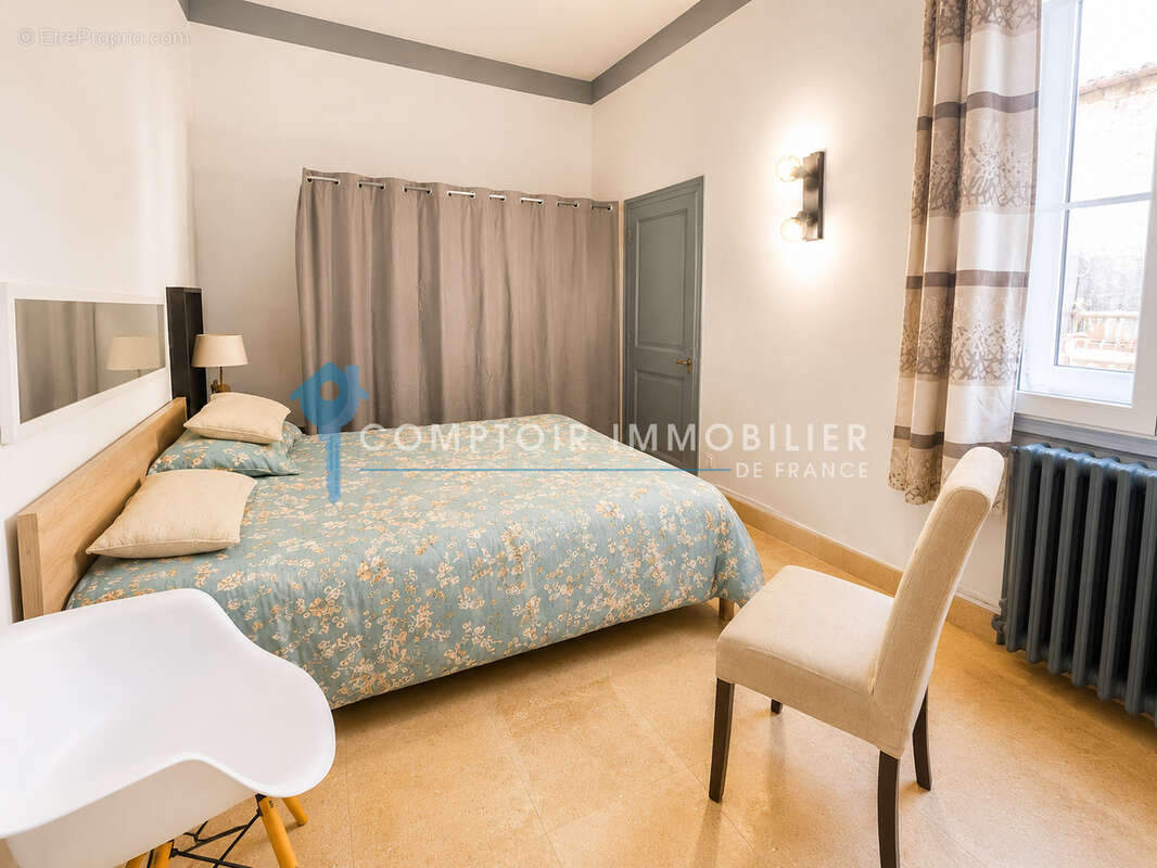 Dépt Hérault (34), à vendre MONTPELLIER Appartement T5 de 160m2 - 2 caves. - photo 10