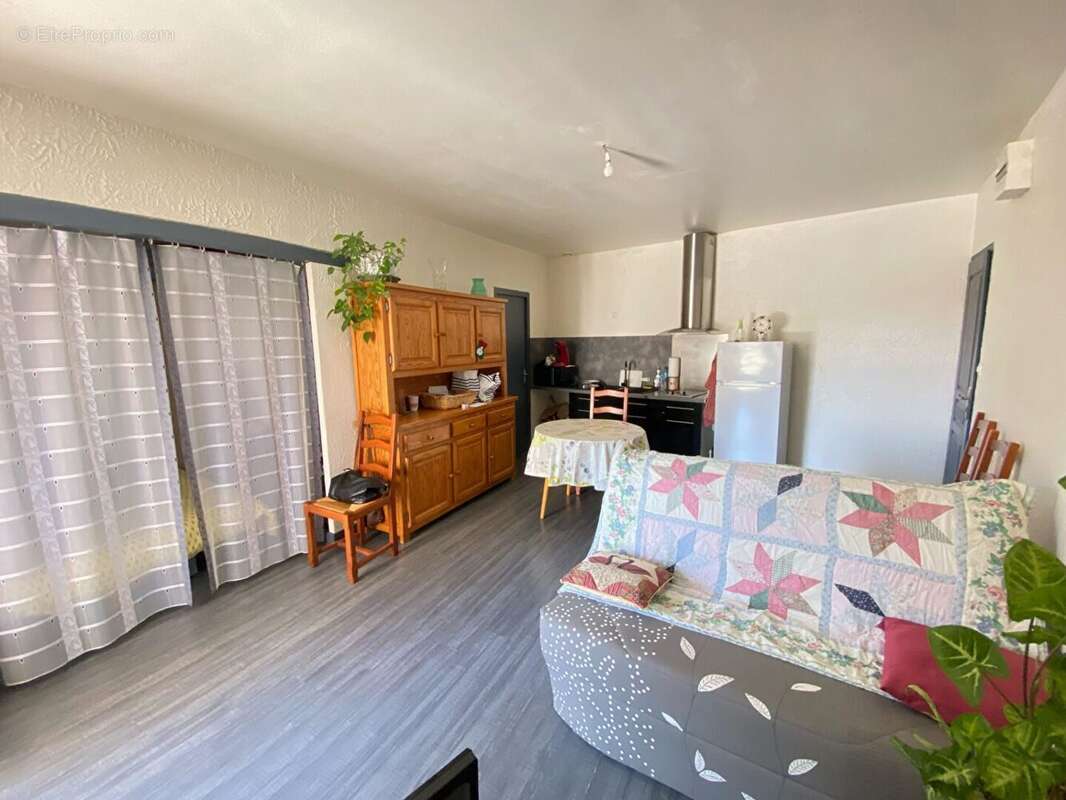 Appartement à SAINT-JEAN-D&#039;ANGELY