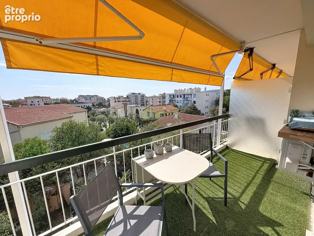 Antibes - Magnifique Studio rénové avec vue dégagée - photo 2