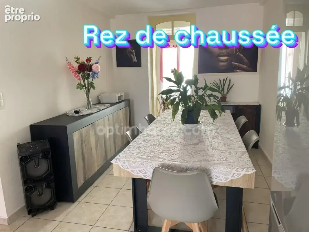 SOUESMES, Village de Sologne, Immeuble de rapport de trois appartements dont deux actuellement loués - photo 2