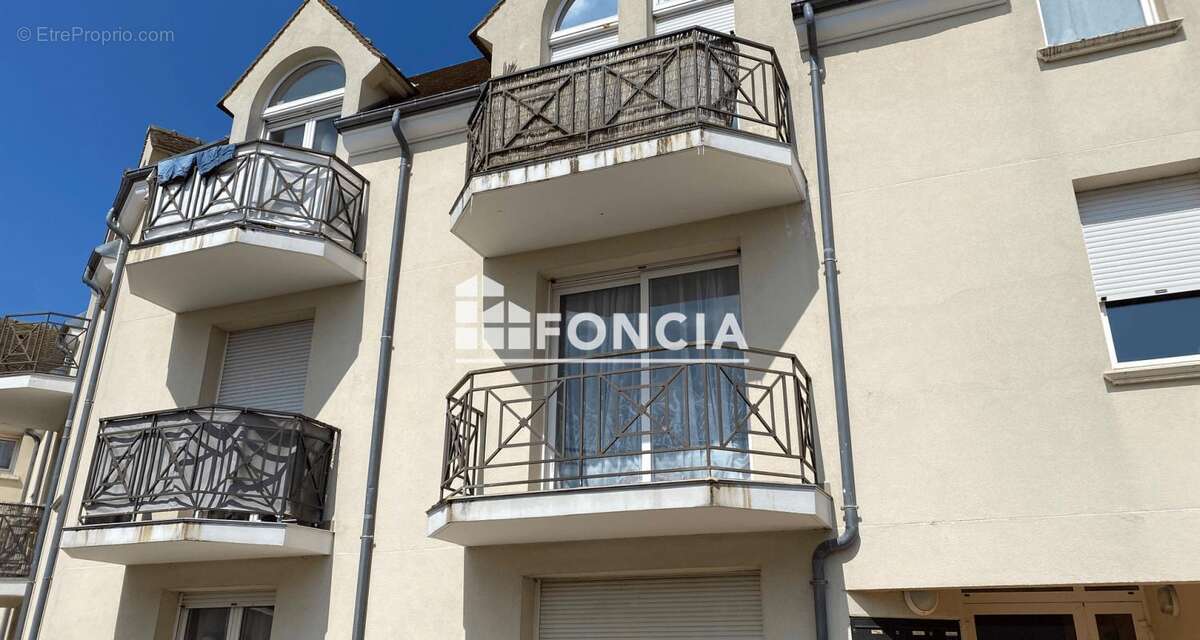 Appartement à SARTROUVILLE