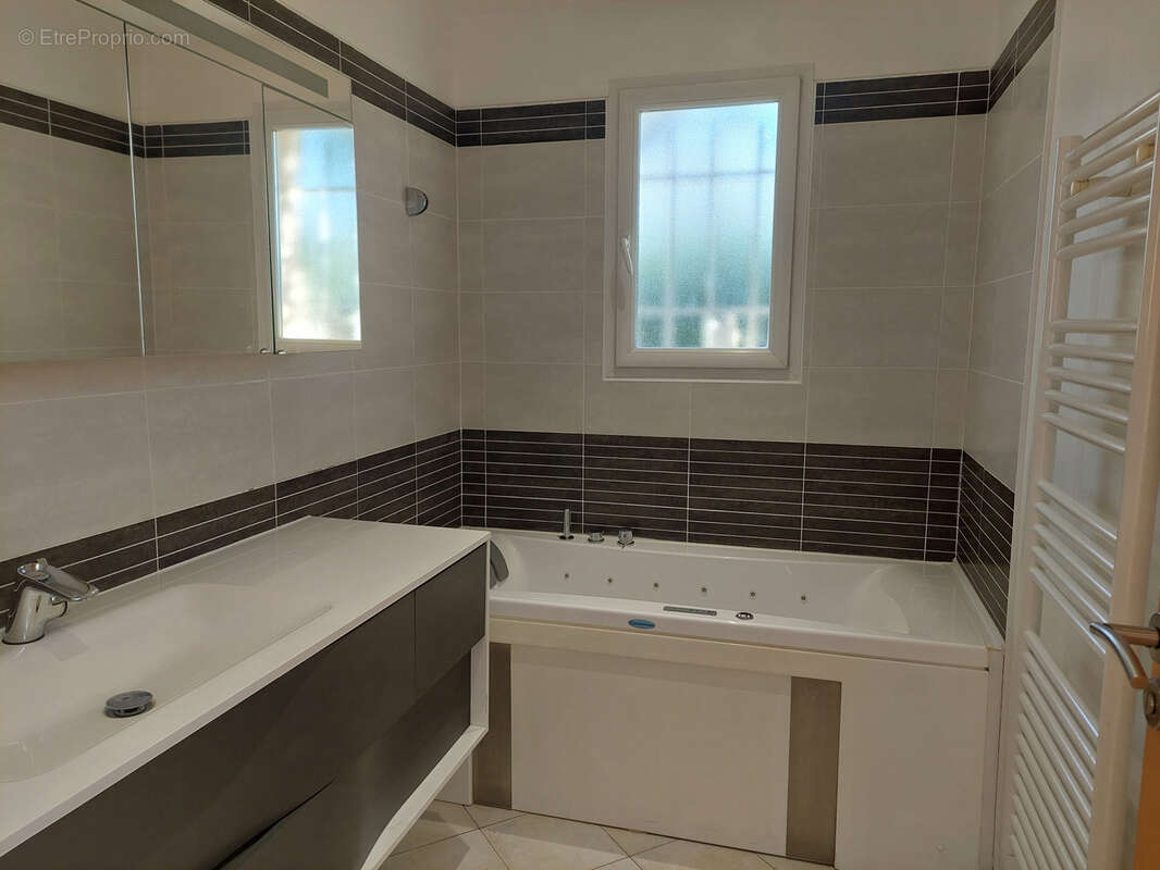 Maison à VILLENEUVE-LES-MAGUELONE