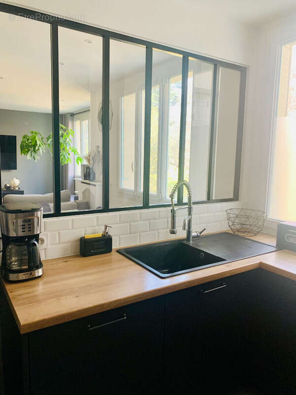 A VENDRE Appartement Enghien Les Bains 5 pièce(s) 96 m2 - photo 2