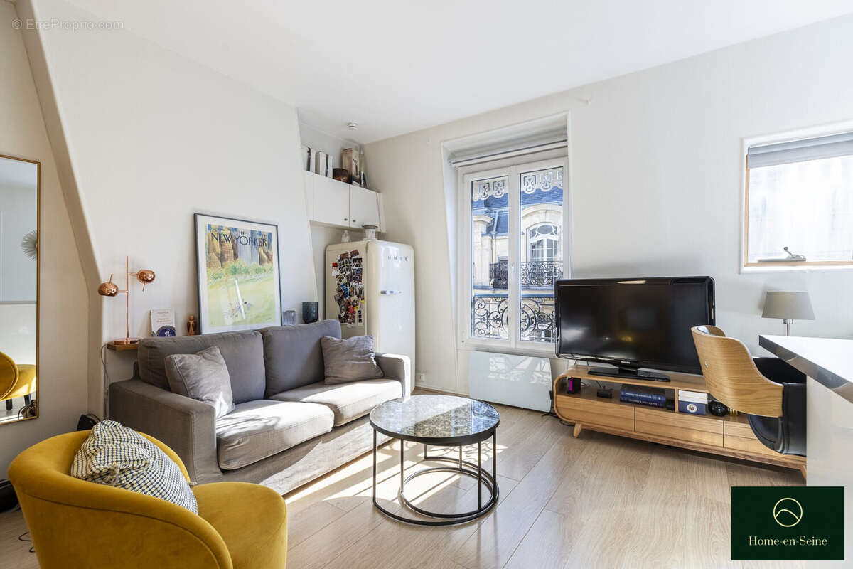 Appartement à PARIS-17E