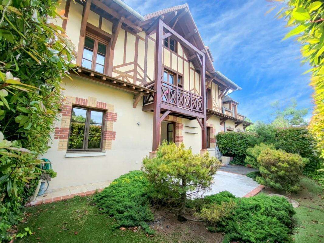 Appartement à CHAMBOURCY