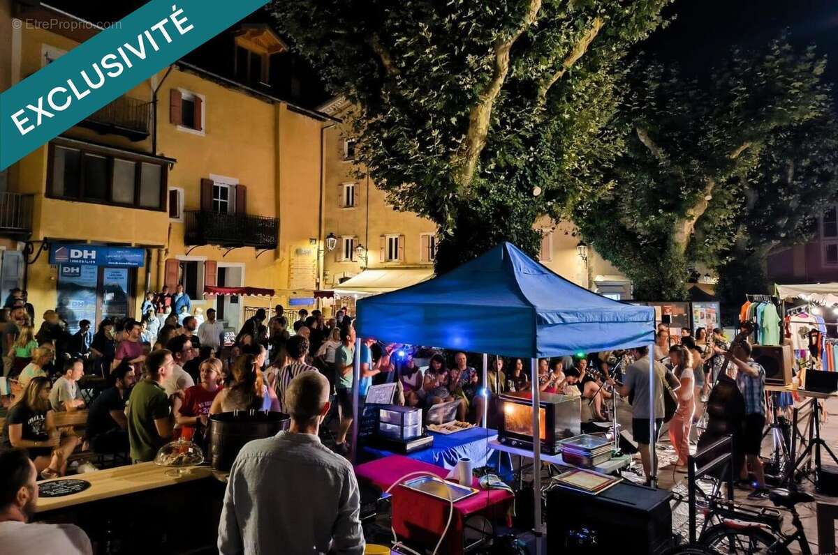 Photo 6 - Commerce à EMBRUN