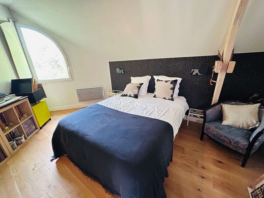 Maison Vaux Sur Seine 8 pièce(s) 203 m2 - photo 14