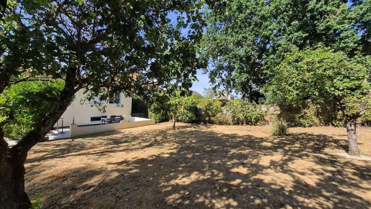 T4 indépendant, 126 m², sous sol total, 782 m² de terrain - photo 26