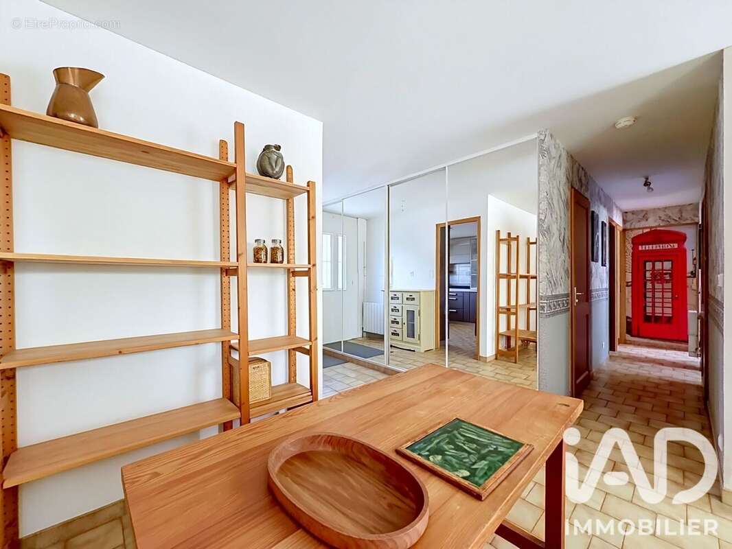 Maison 133 m² à Saint-Fargeau-Ponthierry  - photo 2