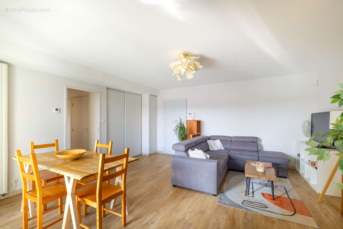 Appartement à LYON-9E