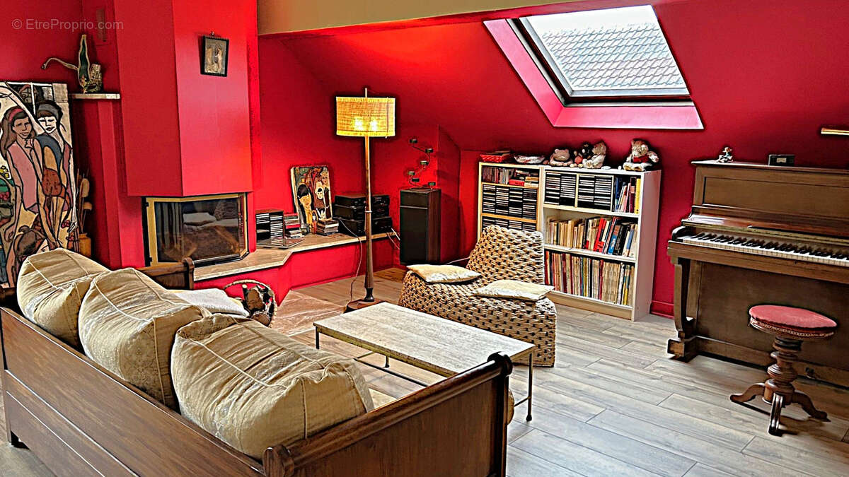 Maison à BEAUCHAMP