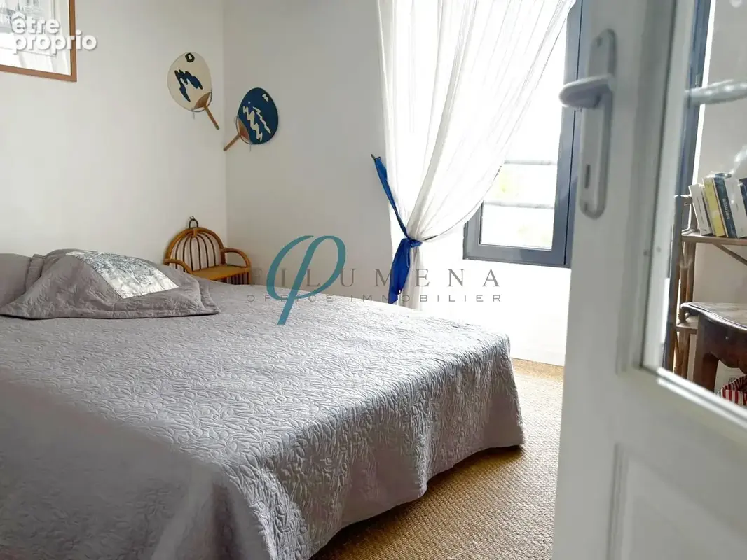 À vendre, Magnifique Manoir au Charme Indéniable de 254m2 avec dépendances et une entrée indépendante. - photo 7