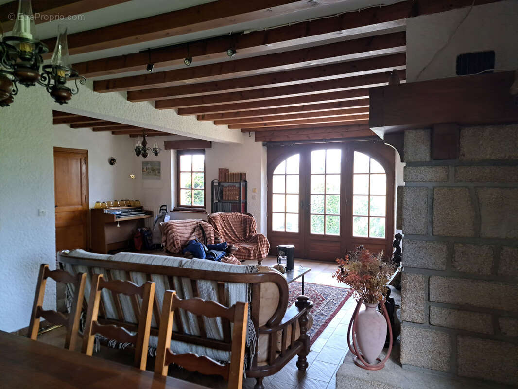 Maison à LE CHAMBON-SUR-LIGNON