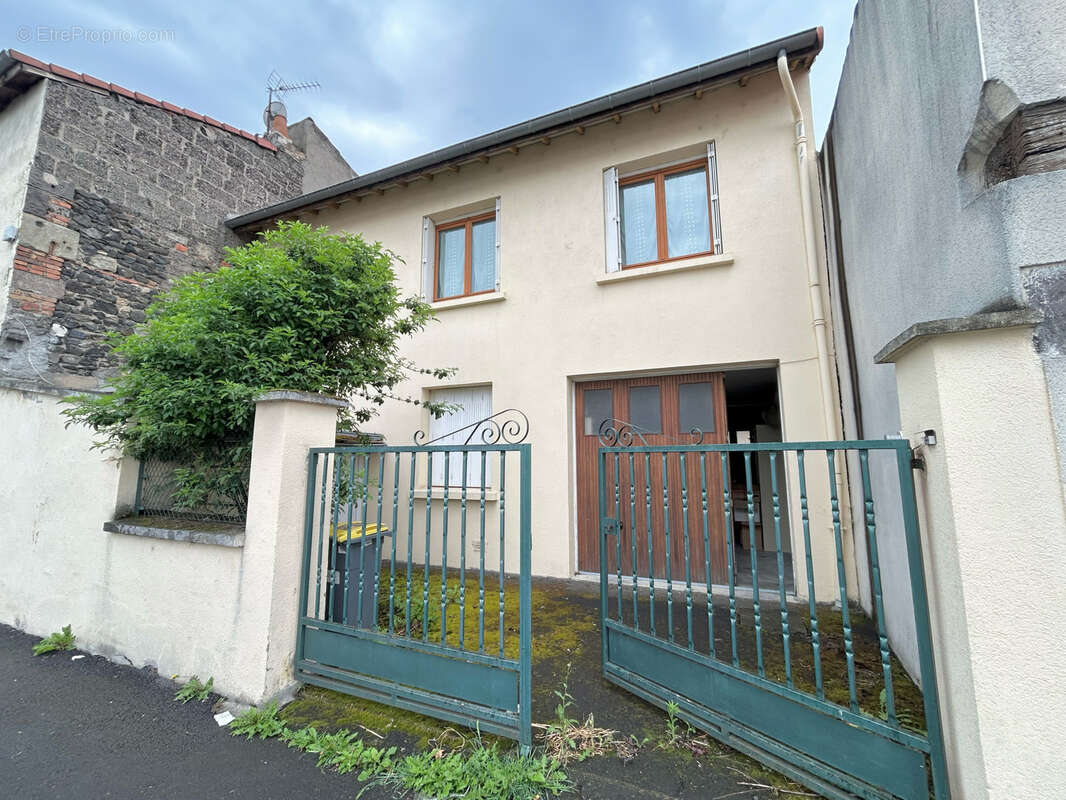 Maison à GERZAT
