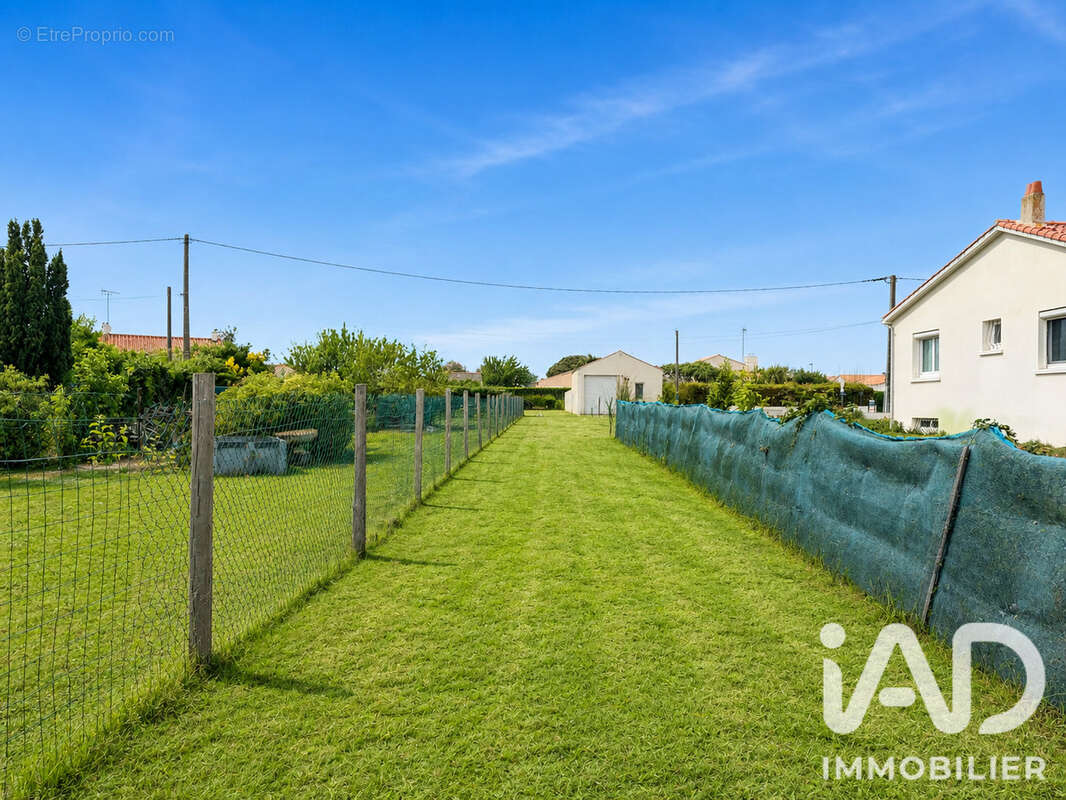 Terrain 1164 m² à L'ile-D'olonne  - photo 3