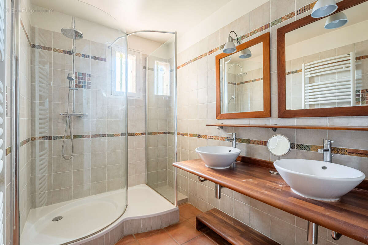 Maison à ROQUEVAIRE