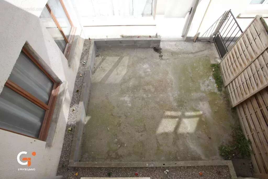 Maison 5 pièces avec cour - photo 12