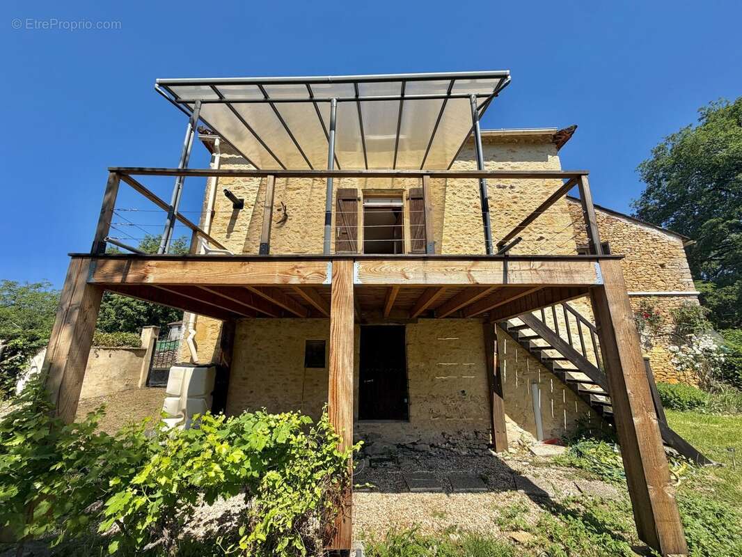 Maison à LE BUISSON-DE-CADOUIN